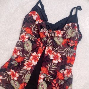 Heat Black Orange Red Green Tropical Print Tankini Swim Top Size 20W